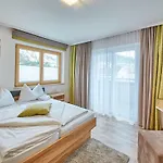 Hollin * Saalbach-Hinterglemm