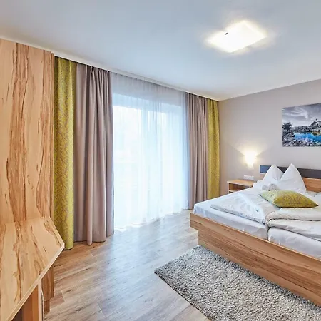 Hollin 公寓 萨尔巴赫