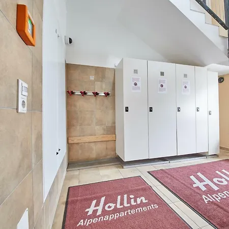 Hollin Apartment